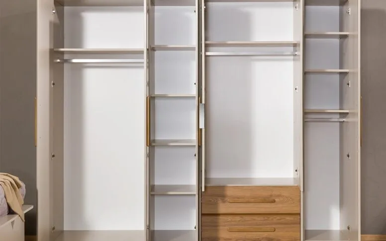 Armoire trois à portes Lenda — deuxième photo