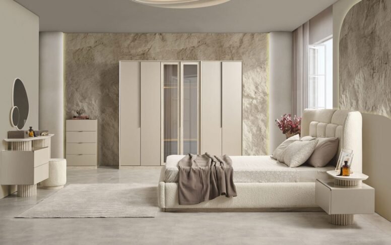 Modern çizgilere sahip yatak odası modeli, işlevsel depolama çözümleri ile öne çıkar. Ankara’daki 5 şubemizden ücretsiz teslimat avantajı sunuyoruz.