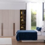 Şıklık ve konforu buluşturan yatak odası takımımız, modern tarzıyla dikkat çeker. Dolap, karyola ve başlık detaylarıyla hem işlevsel hem estetik bir tasarıma sahiptir. Dayanıklı yapısı sayesinde yıllarca ilk günkü formunu korur.