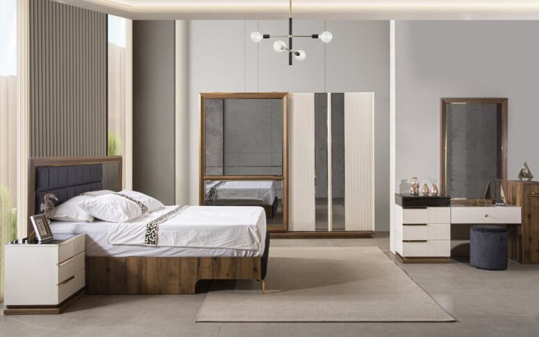 Fonksiyonel dolap içeriği, bazalı karyola ve zarif detaylarla tasarlanan yatak odası modellerimiz, hem estetik hem de kullanışlı bir alan oluşturur.