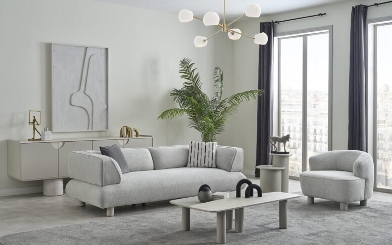 Her yaşam alanına uygun, renk değişimi yapılabilen koltuk takımları Özbay Mobilya’da.