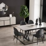 Modern yemek odası, sade tasarımıyla her dekorasyon stiline mükemmel uyum sağlar.