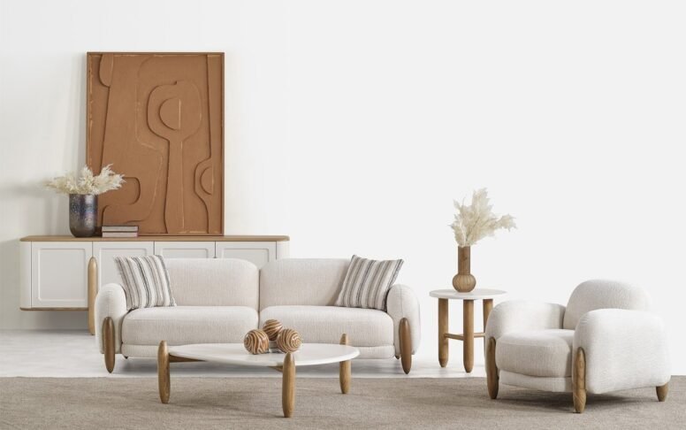 Özbay Mobilya mağazalarında, yatak olabilen koltuk takımlarıyla estetik ve işlevselliği bir arada yaşayın.