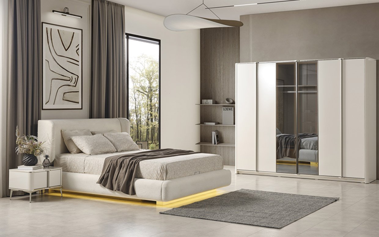 Yatak odalarımız modern tasarımıyla evinizin havasını değiştirir. ISO 9001 kalite standartlarında üretilmiştir. Bazalı karyola yapısı ekstra depolama alanı sağlar.