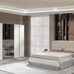 Kaliteyi ve tasarımı bir araya getiren yatak odalarımızla konforu hissedin. Geniş depolama alanı sunan baza sistemiyle kullanışlıdır. Her zevke hitap eden modern detaylara sahiptir.