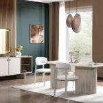 Modern şıklığın simgesi! Masa, konsol ve sandalyeleriyle tamamlanan yemek odası takımı.