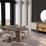 Şık konsolu ve rahat sandalyeleriyle modern yaşam alanlarına özel yemek odası takımı.