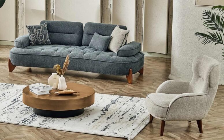 Şık detaylar, gürgen iskelet ve fonksiyonel yatak mekanizmasıyla modern koltuklarımız hem estetik hem de pratik bir kullanım sunuyor.