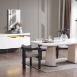 Şıklığı ve işlevselliği bir arada sunan masa, konsol ve sandalye uyumu. Özbay Mobilya farkıyla her yere teslimat!