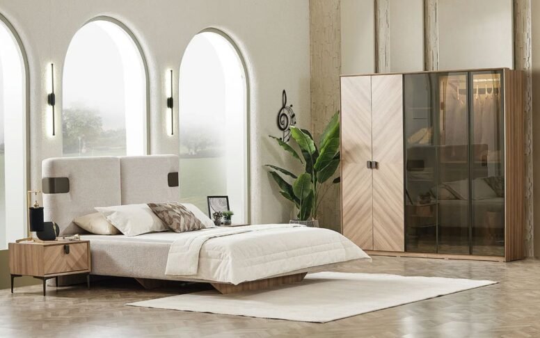 Estetik ve konforu bir araya getiren yatak odası modeli, şıklığıyla öne çıkar. Ankara’da 5 şubemiz ile ücretsiz teslimat imkânı sunuyoruz.