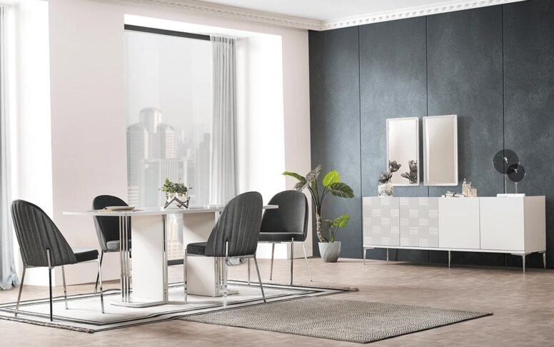 Bohem detaylı masa ve sandalyeler, Özbay Mobilya’nın yemek odası koleksiyonunda özel bir yer tutar.