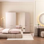 Şık görünümüyle dikkat çeken yatak odalarımız, konforlu karyolası ve geniş dolap kapasitesiyle işlevsellik sağlar. Kaliteli üretim yapısıyla uzun ömürlü kullanım sunar.