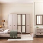 Özbay Mobilya’nın modern yatak odası takımları, dayanıklı iskelet yapısıyla uzun yıllar ilk günkü formunu korur. Fonksiyonel dolap tasarımı ve bazalı yapısıyla alan tasarrufu sağlar. Şık detaylarıyla her eve uyum sağlar.