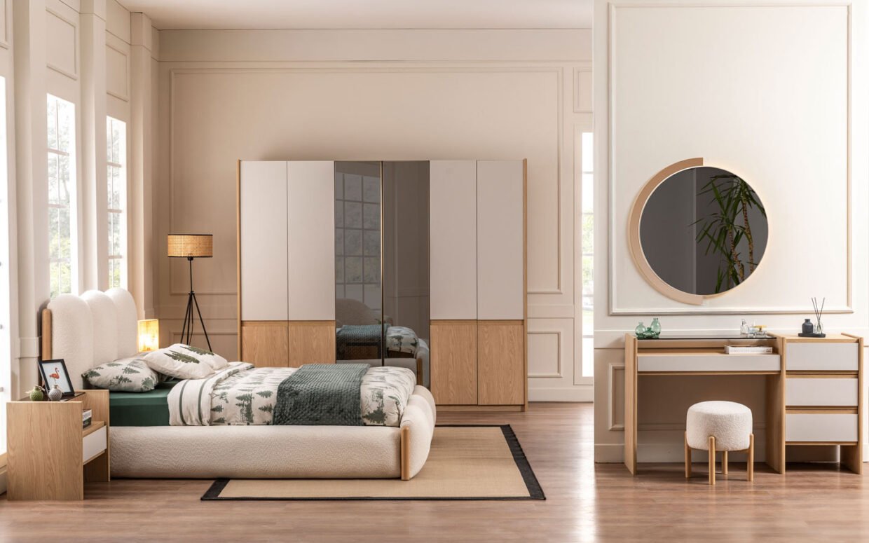 Yatak odalarımız, estetik görünüm ve işlevselliği bir arada sunar. Geniş depolama alanı, modern çizgiler ve kolay temizlenebilir yüzeyleriyle kullanım konforu sağlar. Kaliteli malzemesiyle uzun ömürlü bir deneyim sunar.